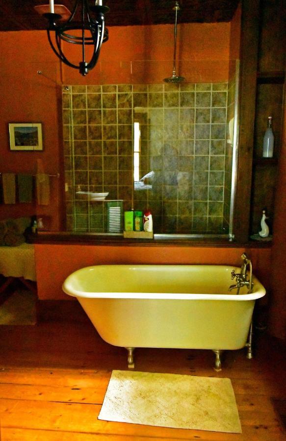 Fisherman'S Daughter B&B Mahone Bay Esterno foto